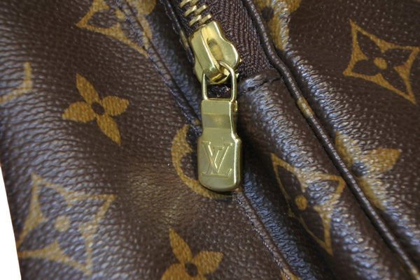 LOUIS VUITTON ルイヴィトン リュック サック ア ド ボスフォール M40107 モノグラム 美品 中古 4b013232