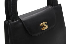 Load image into Gallery viewer, 極美品 CHANEL シャネル ラウンドトップハンドル ハンドバッグ 5番台 ココマーク キャビアスキン ブラック ゴールド金具 中古 4b013172
