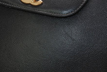 Load image into Gallery viewer, 極美品 CHANEL シャネル ラウンドトップハンドル ハンドバッグ 5番台 ココマーク キャビアスキン ブラック ゴールド金具 中古 4b013172