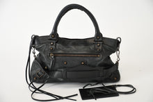 Load image into Gallery viewer, BALENCIAGA バレンシアガ ザ ファースト ハンドバッグ ショルダーバッグ ブラック レザー 103208 美品 中古 4b013189