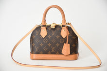 Load image into Gallery viewer, 極美品 LOUIS VUITTON ルイヴィトン モノグラム アルマBB ハンドバッグ M53152 ショルダー 2WAY PVC ゴールド金具 中古 4b013208