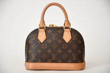 Load image into Gallery viewer, 極美品 LOUIS VUITTON ルイヴィトン モノグラム アルマBB ハンドバッグ M53152 ショルダー 2WAY PVC ゴールド金具 中古 4b013208