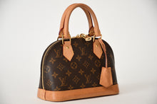 Load image into Gallery viewer, 極美品 LOUIS VUITTON ルイヴィトン モノグラム アルマBB ハンドバッグ M53152 ショルダー 2WAY PVC ゴールド金具 中古 4b013208