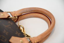 Load image into Gallery viewer, 極美品 LOUIS VUITTON ルイヴィトン モノグラム アルマBB ハンドバッグ M53152 ショルダー 2WAY PVC ゴールド金具 中古 4b013208