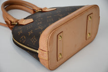 Load image into Gallery viewer, 極美品 LOUIS VUITTON ルイヴィトン モノグラム アルマBB ハンドバッグ M53152 ショルダー 2WAY PVC ゴールド金具 中古 4b013208