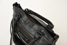 Load image into Gallery viewer, BALENCIAGA バレンシアガ ザ ファースト ハンドバッグ ショルダーバッグ ブラック レザー 103208 美品 中古 4b013189