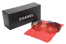 Load image into Gallery viewer, 極美品 CHANEL シャネル リムレス サングラス アイウェア 4017 c.125/78 サイズ62□17 120 ココマーク オレンジ 中古 4b013198