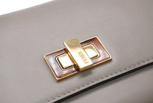 FENDI フェンディ ピーカブー コンチネンタル 長財布 8M0308 レザー グレージュ べっ甲カラー 美品 中古 4b013236