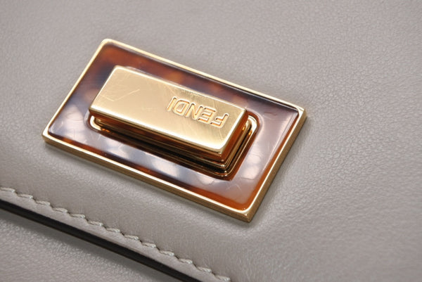 FENDI フェンディ ピーカブー コンチネンタル 長財布 8M0308 レザー グレージュ べっ甲カラー 美品 中古 4b013236