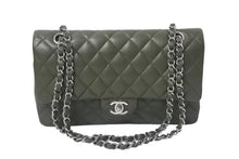 Load image into Gallery viewer, 極美品 CHANEL シャネル マトラッセ25 Wフラップ Wチェーンショルダーバッグ 14番台 キャビアスキン カーキ 中古 4b001322