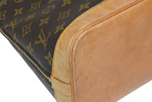 Load image into Gallery viewer, LOUIS VUITTON ルイヴィトン モノグラム アルマPM ハンドバッグ M51130 ショルダー 2WAY PVC ゴールド金具 良品 中古 4b013230