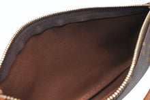 Load image into Gallery viewer, 極美品 LOUIS VUITTON ルイヴィトン ポシェット アクセソワール アクセサリーポーチ M51980 モノグラム ブラウン レザー PVC 中古 4b013362