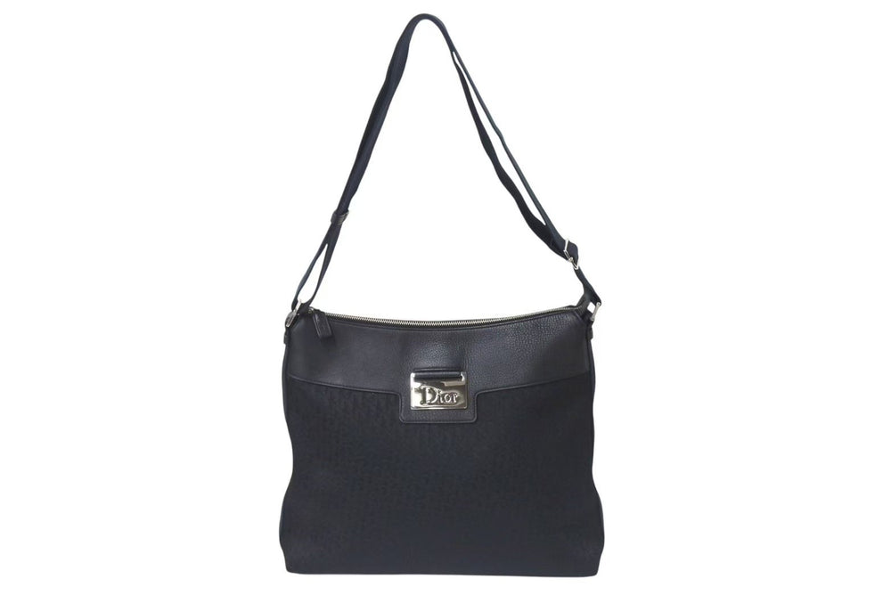 Very Good Condition Christian Dior Street Chic Oblique Shoulder Bag Black Navy Silver Hardware Logo Good Condition Used 4b001326