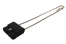 Load image into Gallery viewer, 新品未使用 CHANEL シャネル ミニミニマトラッセ チェーンベルトバッグ 30番台 ココマーク コットン レザー ブラック ゴールド金具 中古 4b013196