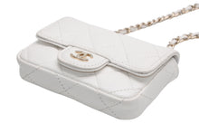 Load image into Gallery viewer, 極美品 CHANEL シャネル タイムレスクラシックライン チェーンクラッチ AP2727 30番台 ココマーク キャビアスキン ゴールド金具 中古 4b013193