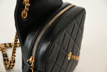 Load image into Gallery viewer, 新品未使用 CHANEL シャネル マトラッセ チェーンリュック バックパック ランダム番台 キャビアスキン ブラック ゴールド金具 中古 4b013292