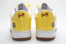 Load image into Gallery viewer, A BATHING APE × SPONGEBOB スポンジボブ アベイシングエイプ ベイプスタ イエロー 28.5cm 美品 中古 4b013346