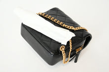 Load image into Gallery viewer, 新品未使用 CHANEL シャネル マトラッセ チェーンリュック バックパック ランダム番台 キャビアスキン ブラック ゴールド金具 中古 4b013292