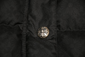 新品同様 CHROME HEARTS クロムハーツ STIFF V2 ダウンジャケット ダガージップ クロスボールボタン ブラック シルバー金具 サイズS 中古 4b013377