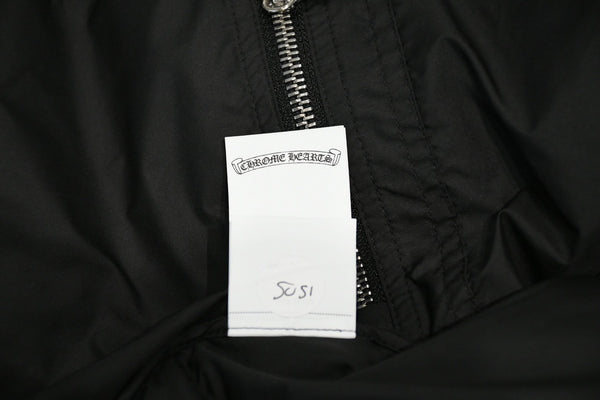 新品同様 CHROME HEARTS クロムハーツ STIFF V2 ダウンジャケット ダガージップ クロスボールボタン ブラック シルバー金具 サイズS 中古 4b013377