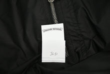 Load image into Gallery viewer, 新品同様 CHROME HEARTS クロムハーツ STIFF V2 ダウンジャケット ダガージップ クロスボールボタン ブラック シルバー金具 サイズS 中古 4b013377