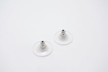 Load image into Gallery viewer, 極美品 CHANEL シャネル ココマーク スクエアストーン ピアス 重量約4.7g 01P刻印 シルバー ラインストーン 中古 4b012968