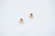 Load image into Gallery viewer, 極美品 CHANEL シャネル ココマーク ピアス 重量約2.0g 04A刻印 カラーストーン メタル GP ゴールド マルチカラー 両耳用 中古 4b012966