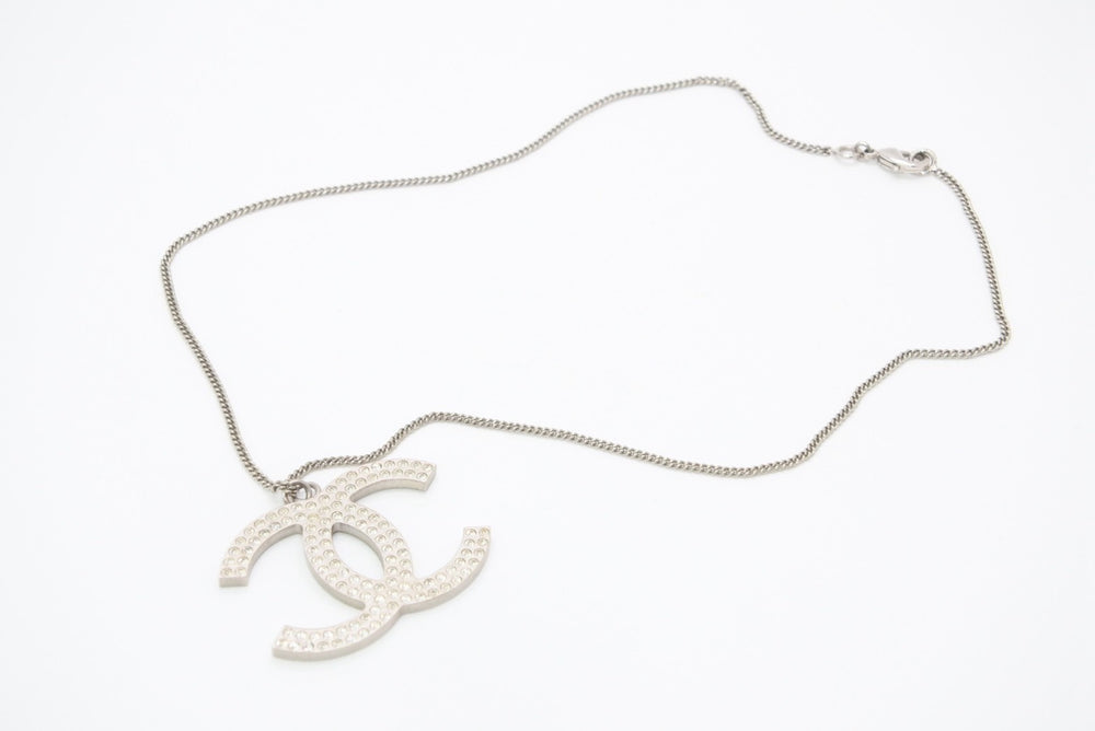CHANEL シャネル ココマーク ネックレス 重量約14.3g 01P刻印 ラインストーン メタル 両耳用 美品 中古 4b12971