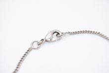 Load image into Gallery viewer, CHANEL シャネル ココマーク ネックレス 重量約14.3g 01P刻印 ラインストーン メタル 両耳用 美品 中古 4b12971