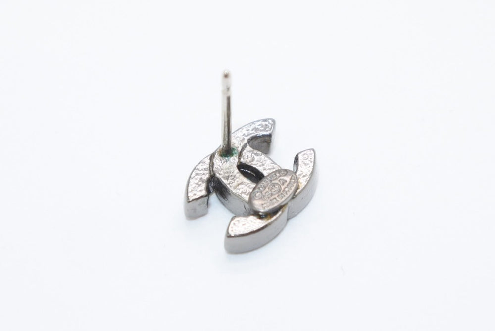 CHANEL Cocomark earrings Weight approx. 2.1g 05A stamp Colored stone Metal Silver For both ears Good condition Used 4b12963