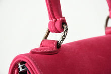 Load image into Gallery viewer, CHROME HEARTS クロムハーツ DOC ADAMS ドッグアダムス BS FLEUR BSフレア ハンドバッグ ヌバックレザー ピンク 美品 中古 4b013460