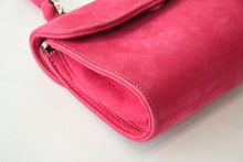 Load image into Gallery viewer, CHROME HEARTS クロムハーツ DOC ADAMS ドッグアダムス BS FLEUR BSフレア ハンドバッグ ヌバックレザー ピンク 美品 中古 4b013460