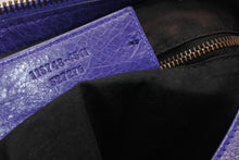 Load image into Gallery viewer, BALENCIAGA バレンシアガ ザシティ 2WAY ハンドバッグ 115748 レザー パープル ゴールド金具 美品 中古 4b013361