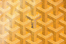 Load image into Gallery viewer, 極美品 GOYARD ゴヤール サンルイPM バッグ トートバッグ STLCROPMLTY02CL02P PVC レザー イエロー シルバー金具 中古 4b013408
