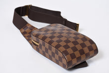 Load image into Gallery viewer, 極美品 LOUIS VUITTON ルイヴィトン ジェロニモス ウエストバッグ ボディバッグ N51994 ダミエ ブラウン 中古 4b013366