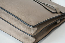 Load image into Gallery viewer, 極美品 HERMES エルメス KELLY DEPECHES 38 ケリーデペッシュ38 ブリーフケース O刻印 トリヨンクレマンス トゥルティエールグレー 中古 4b012174