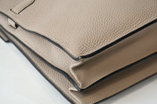 Load image into Gallery viewer, 極美品 HERMES エルメス KELLY DEPECHES 38 ケリーデペッシュ38 ブリーフケース O刻印 トリヨンクレマンス トゥルティエールグレー 中古 4b012174