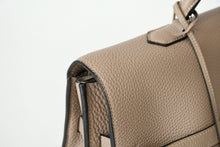 Load image into Gallery viewer, 極美品 HERMES エルメス KELLY DEPECHES 38 ケリーデペッシュ38 ブリーフケース O刻印 トリヨンクレマンス トゥルティエールグレー 中古 4b012174