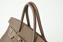 Load image into Gallery viewer, 極美品 HERMES エルメス バーキン40 ハンドバッグ トゴ エトゥープ ◻︎L刻印 シルバー金具 中古 4b013423