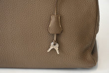 Load image into Gallery viewer, 極美品 HERMES エルメス バーキン40 ハンドバッグ トゴ エトゥープ ◻︎L刻印 シルバー金具 中古 4b013423