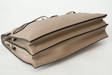 Load image into Gallery viewer, 極美品 HERMES エルメス KELLY DEPECHES 38 ケリーデペッシュ38 ブリーフケース O刻印 トリヨンクレマンス トゥルティエールグレー 中古 4b012174
