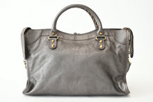 Load image into Gallery viewer, BALENCIAGA バレンシアガ ザ・シティ２WAY バッグ 281770 ハンドバッグ ショルダーバッグ 美品 中古 4b013417