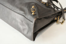 Load image into Gallery viewer, BALENCIAGA バレンシアガ ザ・シティ２WAY バッグ 281770 ハンドバッグ ショルダーバッグ 美品 中古 4b013417
