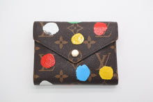 画像をギャラリービューアに読み込む, LOUIS VUITTON ルイヴィトン ポルトフォイユ ヴィクトリーヌ 二つ折り財布 M81865 モノグラム ドットペイント 草間彌生 美品 中古 4b013440