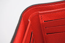 画像をギャラリービューアに読み込む, LOUIS VUITTON ルイヴィトン ポルトフォイユ ヴィクトリーヌ 二つ折り財布 M81865 モノグラム ドットペイント 草間彌生 美品 中古 4b013440