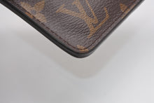 Load image into Gallery viewer, 極美品 LOUIS VUITTON ルイヴィトン モノグラム ポルトカルト レクトヴェルソ コインケース M69431 ブラウン ゴールド金具 中古 4b013435