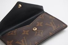 Load image into Gallery viewer, 極美品 LOUIS VUITTON ルイヴィトン モノグラム ポルトカルト レクトヴェルソ コインケース M69431 ブラウン ゴールド金具 中古 4b013435