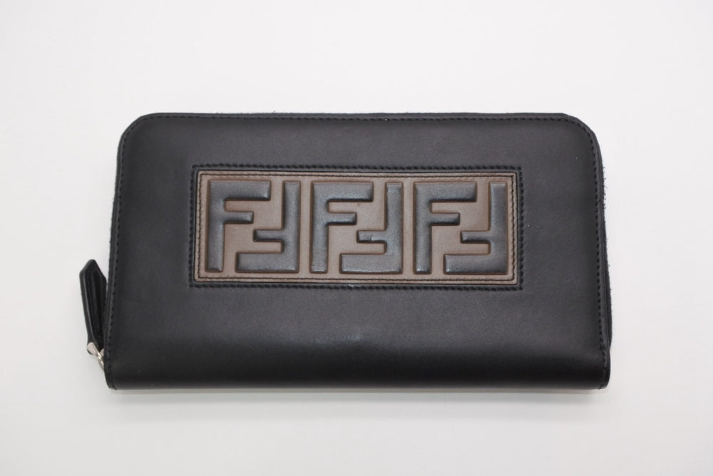 FENDI フェンディ FFロゴ ラウンドジップ 長財布 レザーウォレット レザー ブラック ブラウン シルバー金具 美品 中古 4b013235