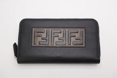 FENDI フェンディ FFロゴ ラウンドジップ 長財布 レザーウォレット レザー ブラック ブラウン シルバー金具 美品 中古 4b013235
