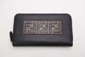 FENDI フェンディ FFロゴ ラウンドジップ 長財布 レザーウォレット レザー ブラック ブラウン シルバー金具 美品 中古 4b013235